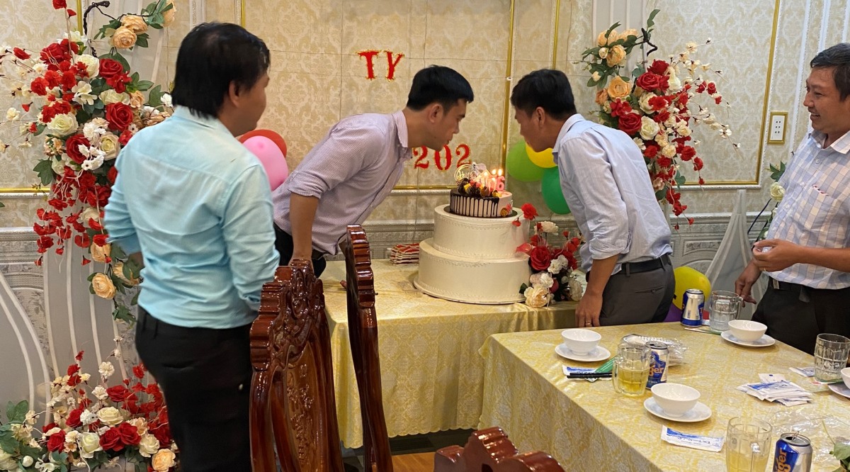 Sinh nhat T06 – thumbnail