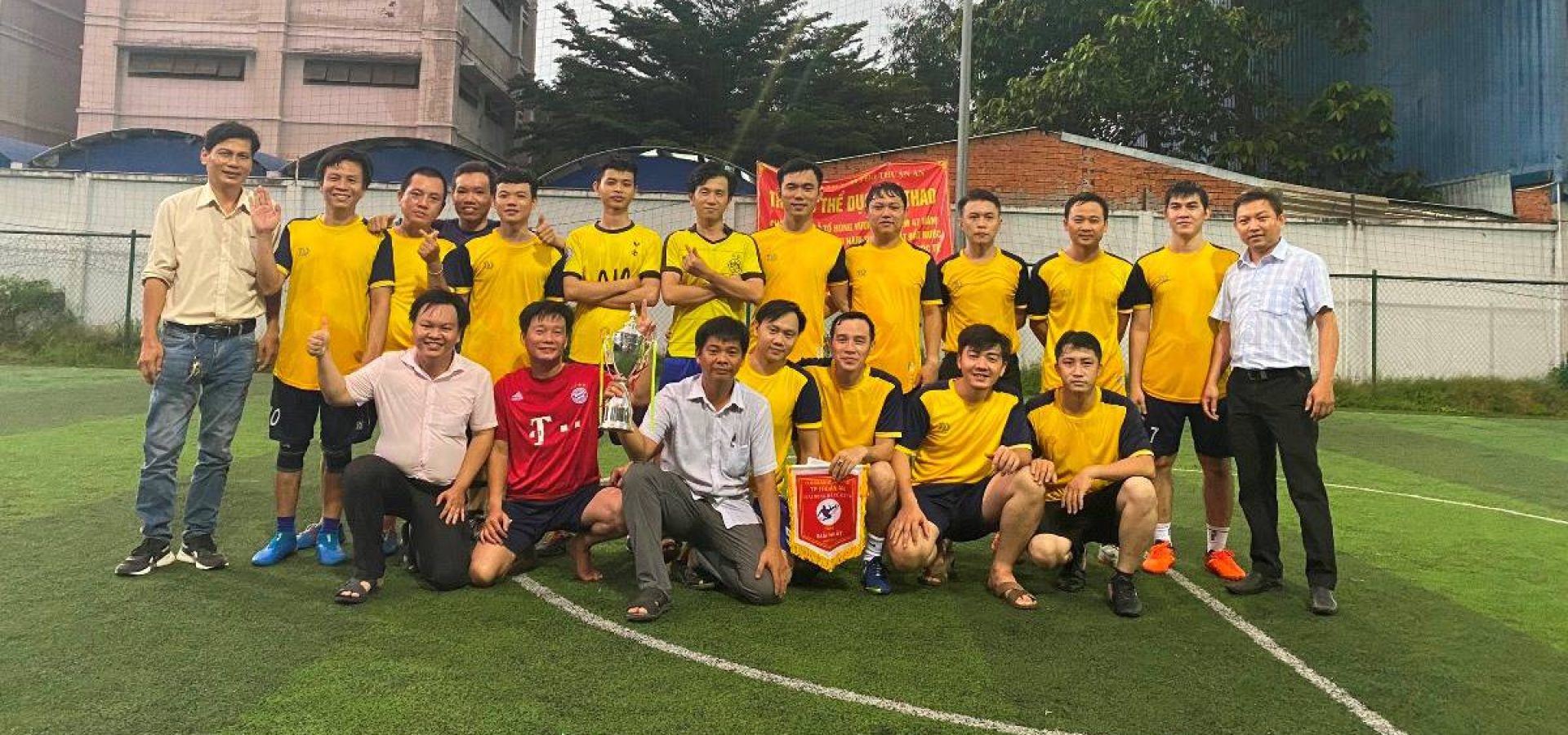 Gia Dinh doat cup giai Tu Hung nam 2022
